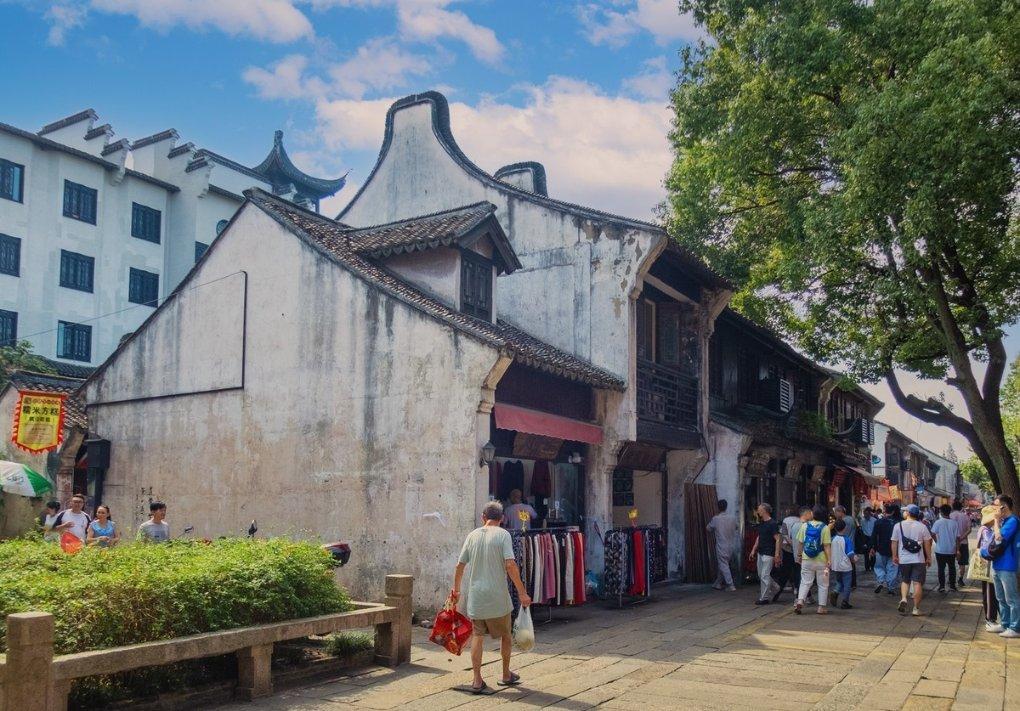 我要毕业了，送别人一个徽章，给他写什么寄语？